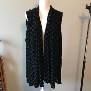 Susan Graver 2X lightweight black dots vest